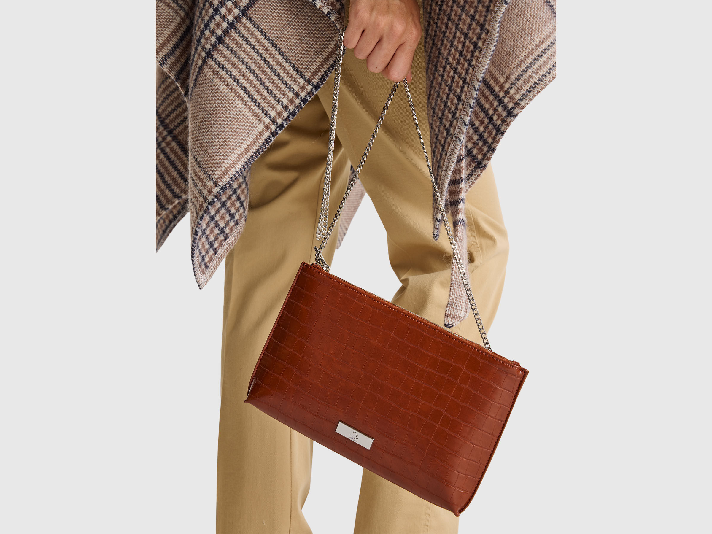 DOCUMENT HOLDER Women image number 4